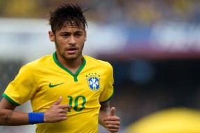 战队开设老年观赛服务通道拓宽受众范围，lol老年人战队