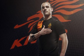 体育新闻中心大数据平台实现多维度信息融合，大数据时代下网络媒体体育新闻可视化研究