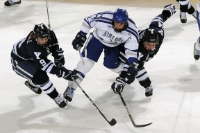 胡贝特·科斯冲线瞬间点燃现场气氛，胡安·贝坦科特现状