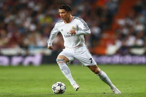 高尔在场上的灵活性与突破能力，成袋鼠队新进攻法宝