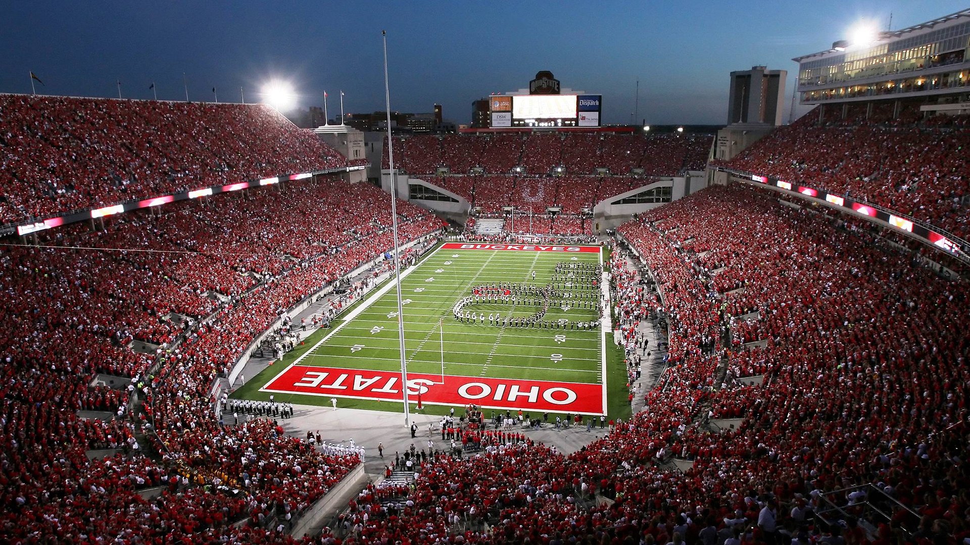 尼克斯第二节得分暴涨打出绝佳开局，尼克斯首轮前两场比赛门票售罄